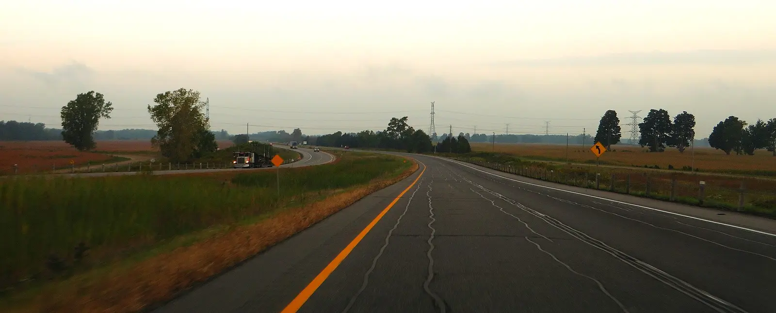 Highway 402 running through farmland in Strathroy-Caradoc