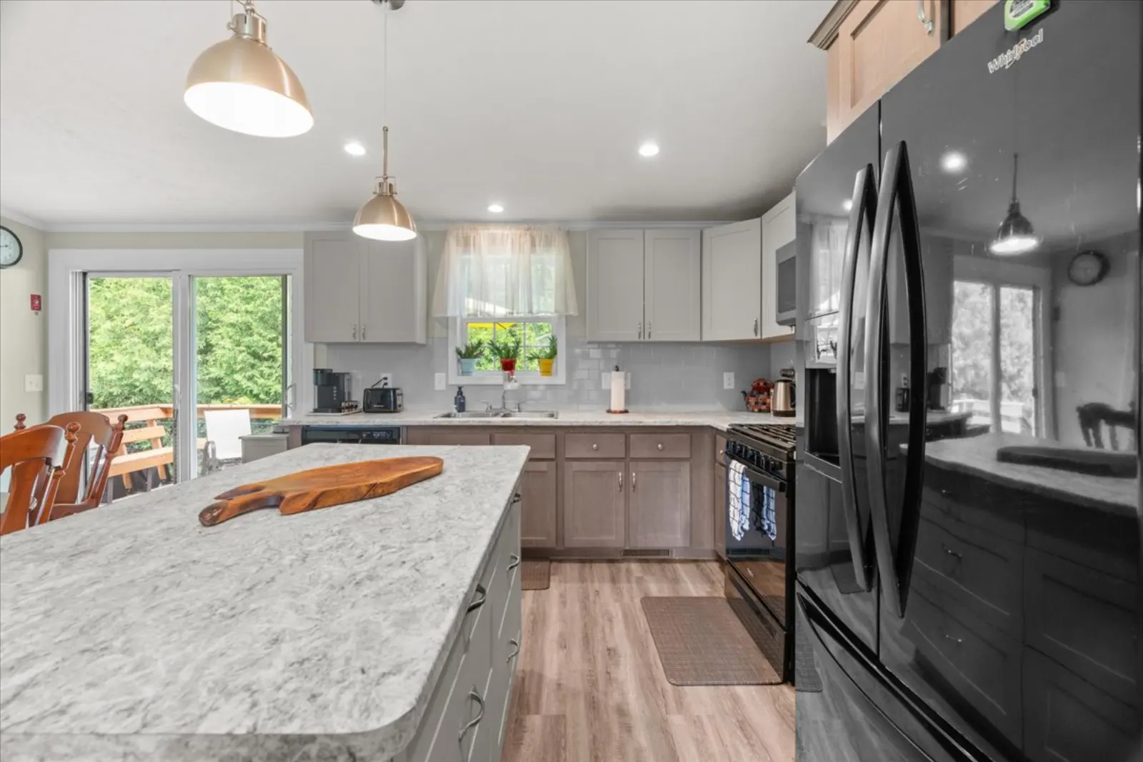 Kitchen island and cabinets