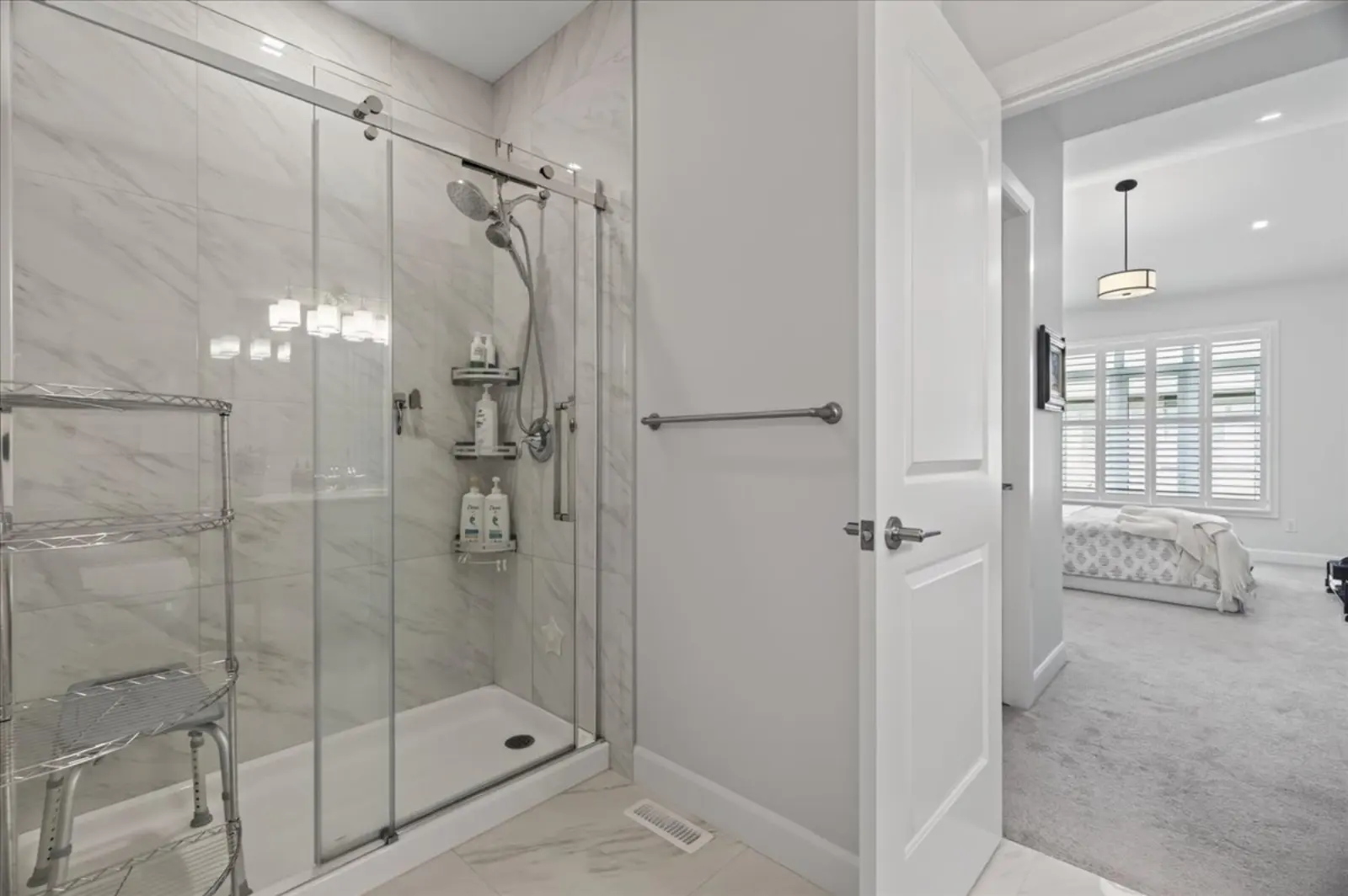 Ensuite glass shower