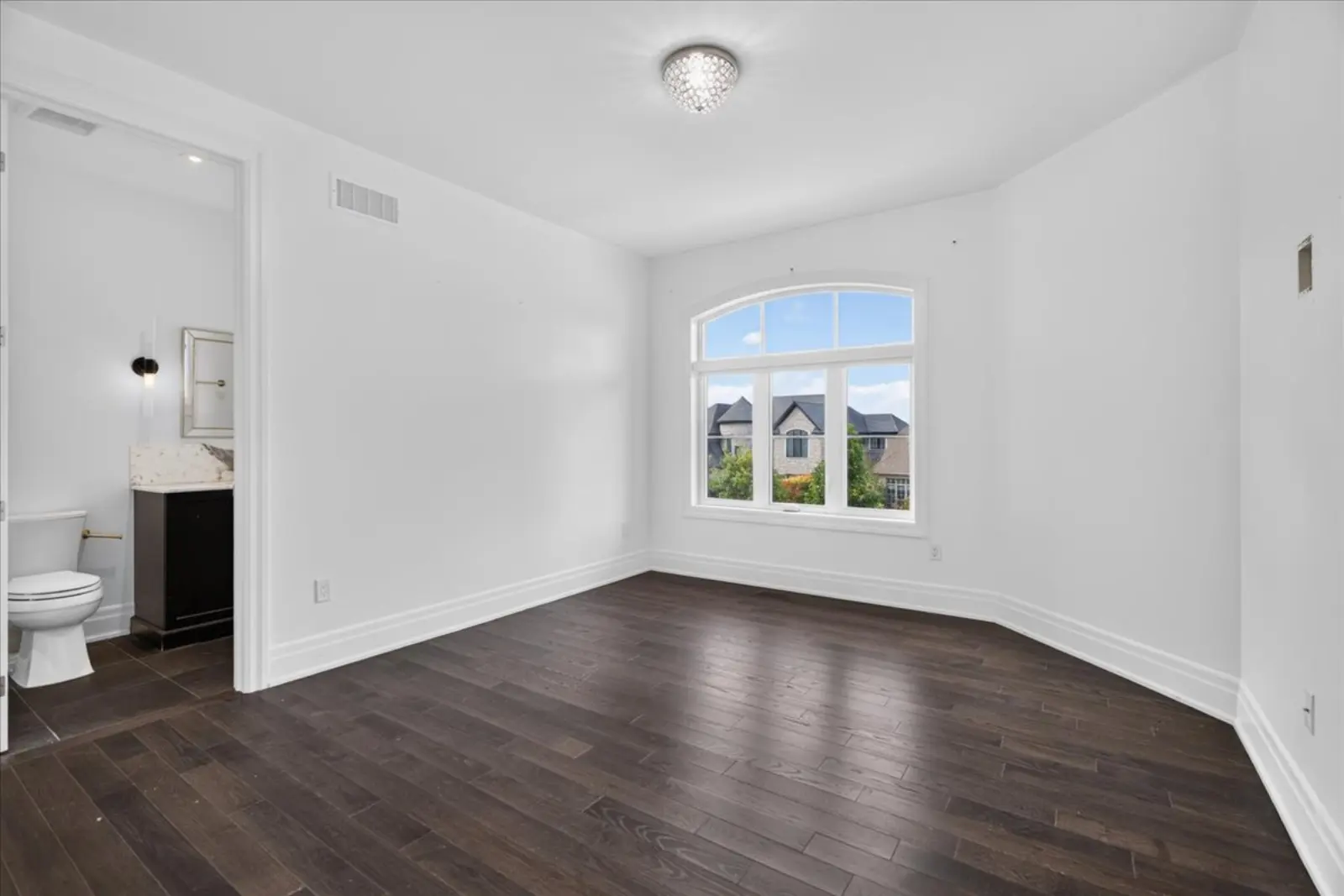 Bedroom with its own ensuite