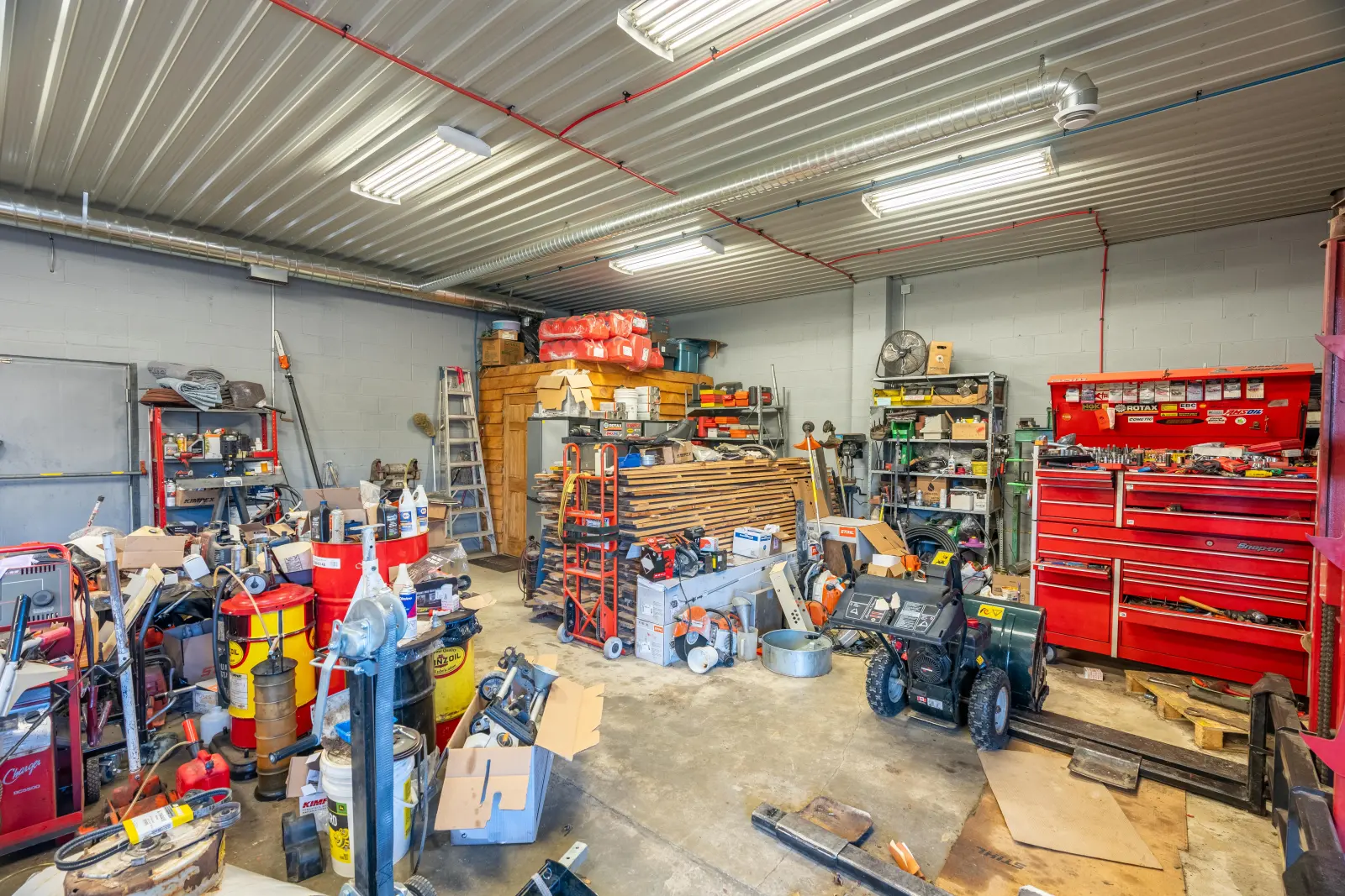 Workshop with an overhead door