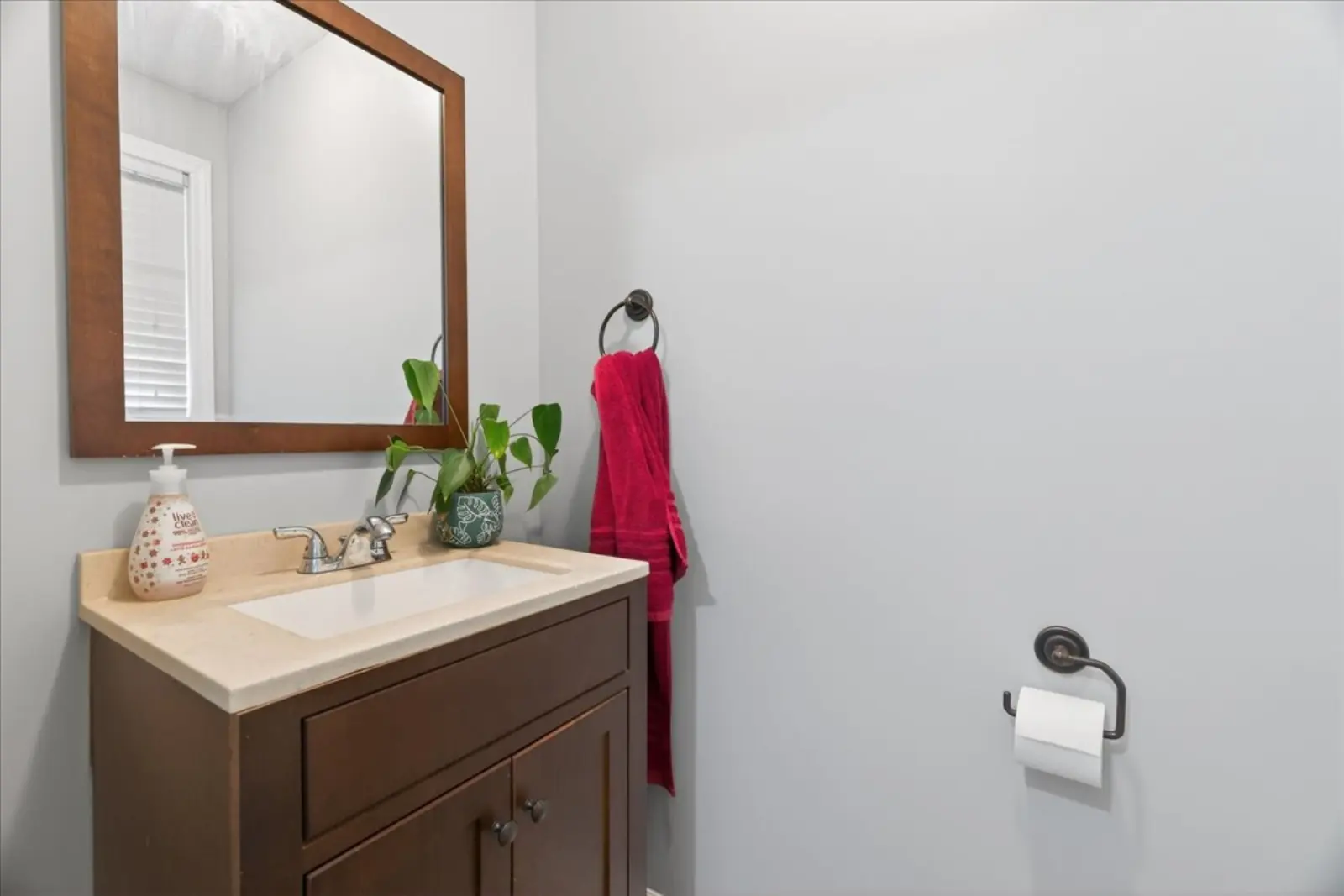 Two-piece bath off the foyer